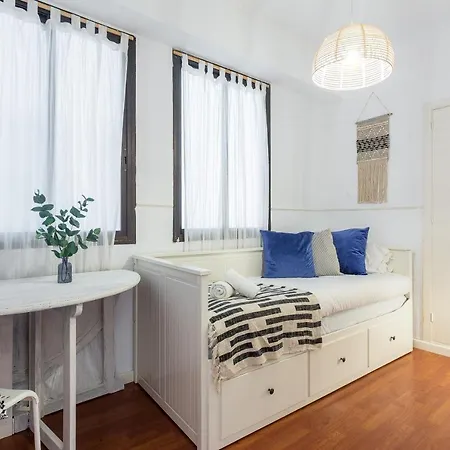 Illa Diagonal Apartment Barcelona